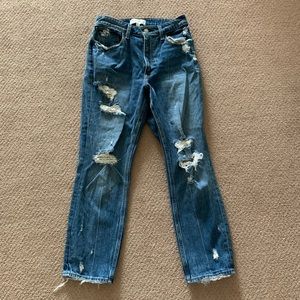 Abercrombie High rise curve love mom jeans